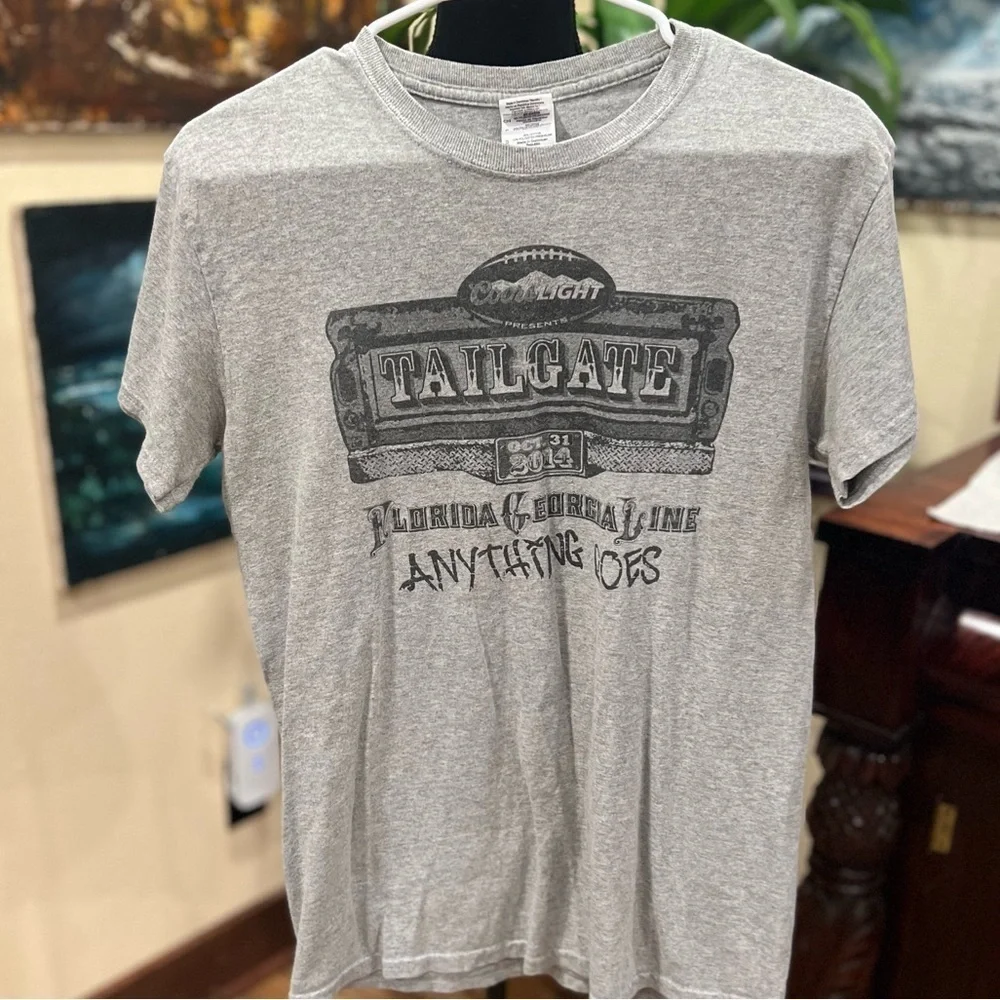Florida/Georgia Line 2013-2014 tour shirt size small in GUC - Picture 1 of 4